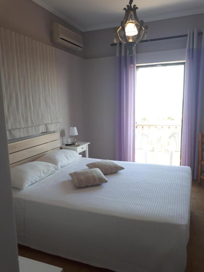 פליאוחורה Viena Rooms & Apartments מראה חיצוני תמונה