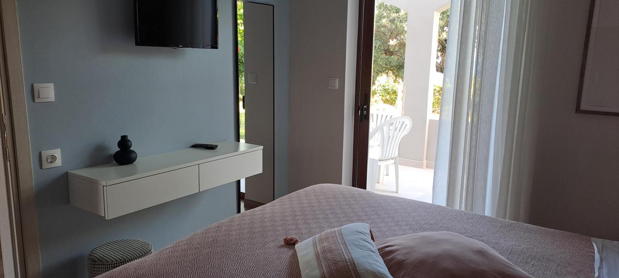פליאוחורה Viena Rooms & Apartments מראה חיצוני תמונה