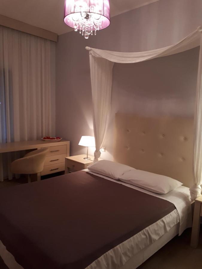 פליאוחורה Viena Rooms & Apartments מראה חיצוני תמונה